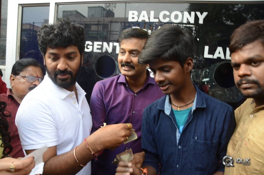 Nela-ticket-Team-Sells-Tickets-at-Sandhya-Theatre